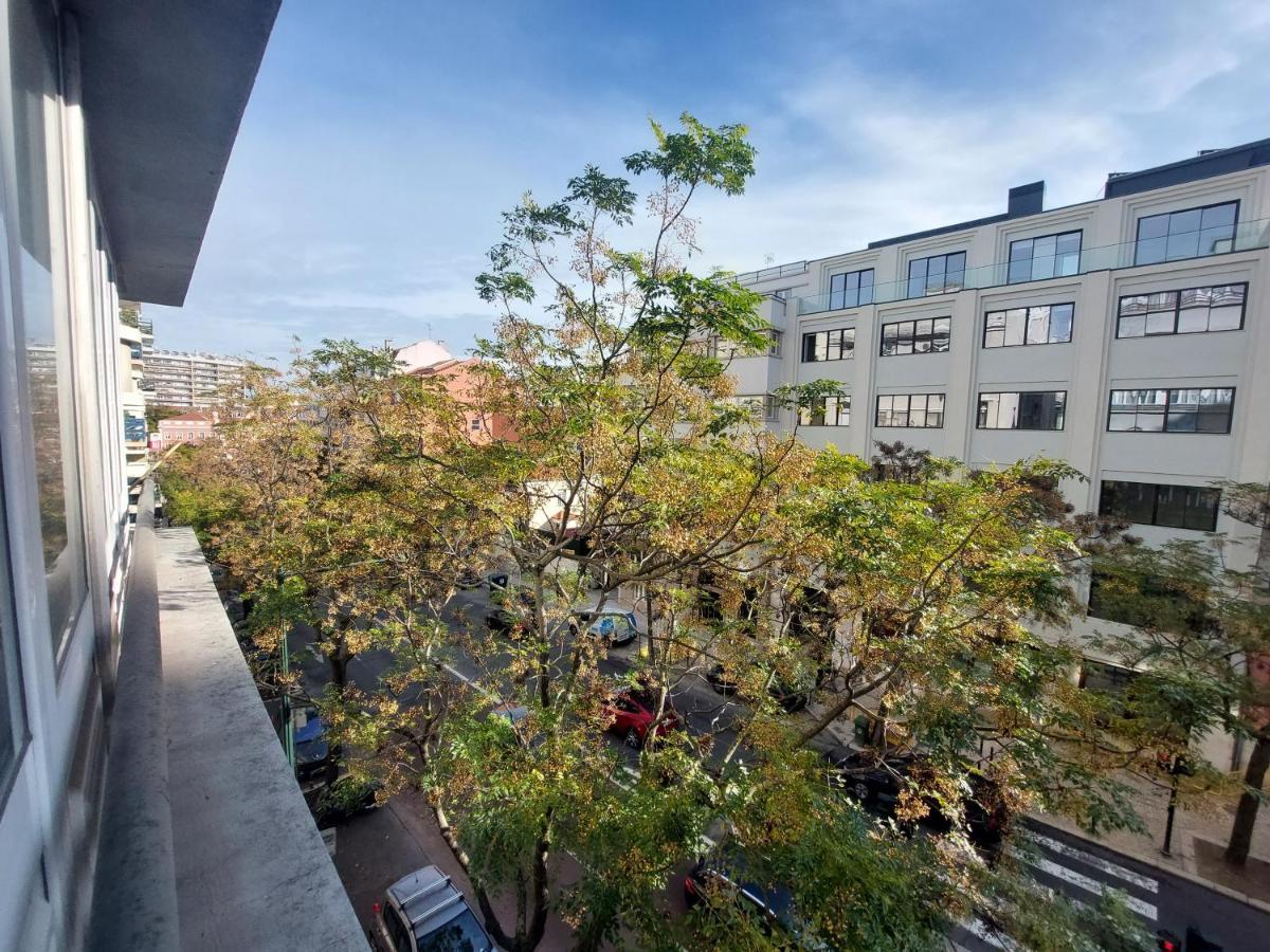 Cabralus Hotel Lisbon Exterior photo