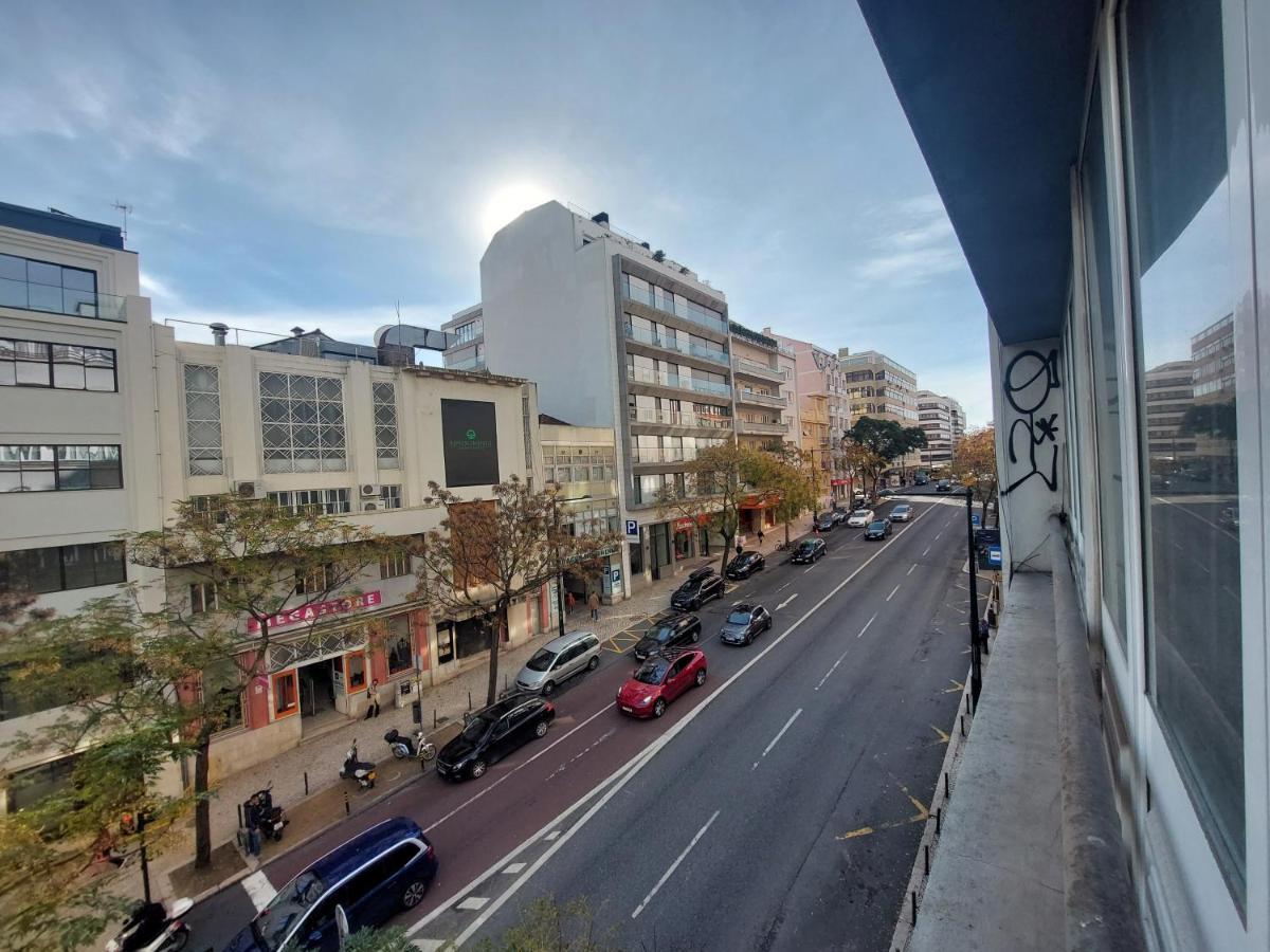 Cabralus Hotel Lisbon Exterior photo